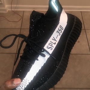 Yeezy boost 350 v2